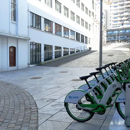 Отель Zander K 4*